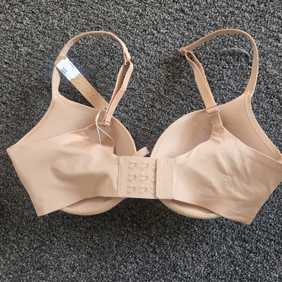 SKIMS ULTIMATE PUSH UP BRA 32DD NWT - Picture 2 of 2